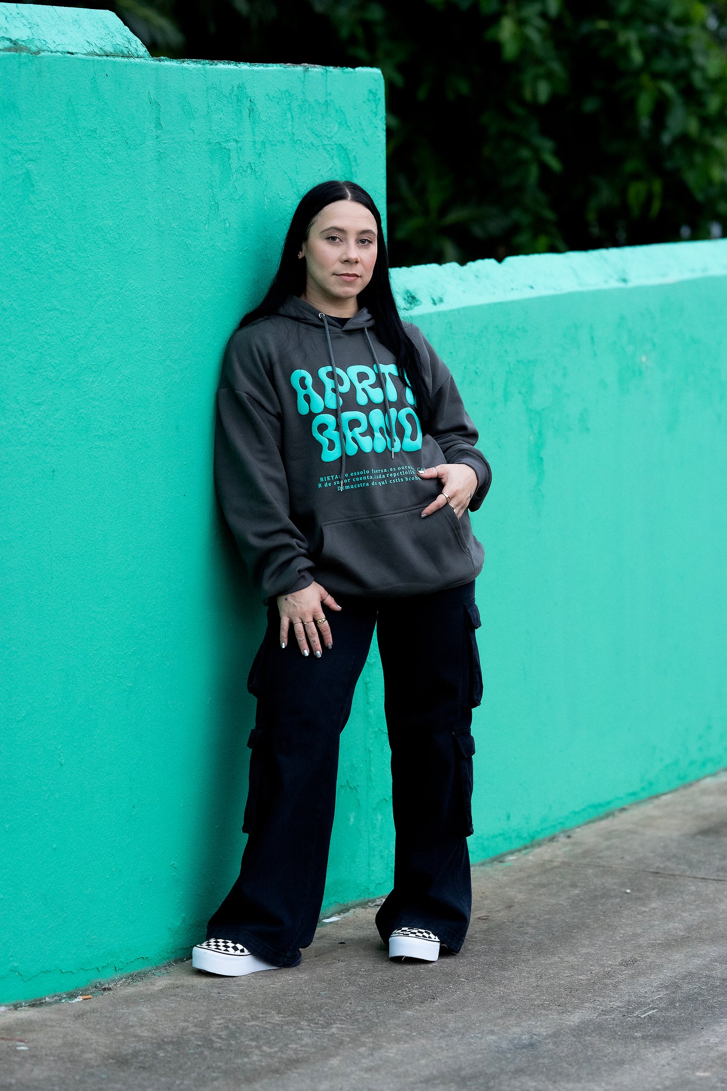 APRTA Brand “Hoodie” Gris Oscuro